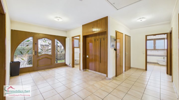 MERZIG-SCHWEMLINGEN: EBENERDIGES WOHNEN/ 2 SZ/ GARTEN/ GARAGE!