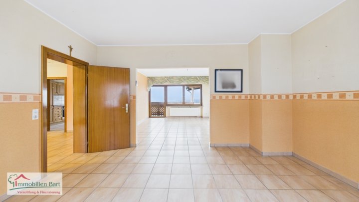 MERZIG-SCHWEMLINGEN: EBENERDIGES WOHNEN/ 2 SZ/ GARTEN/ GARAGE!