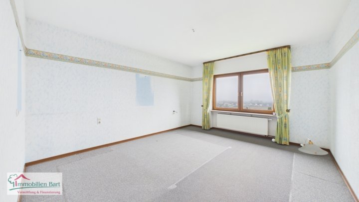 MERZIG-SCHWEMLINGEN: EBENERDIGES WOHNEN/ 2 SZ/ GARTEN/ GARAGE!