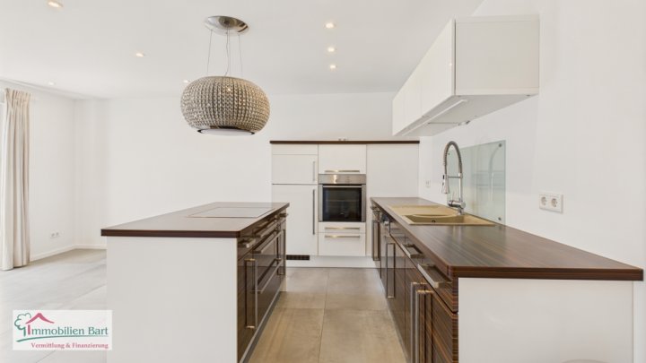 SOFORT BEZUGSFERTIG! / 5 MIN. BIS L-REMICH: 65 M² WOHNUNG MIT GARAGE!