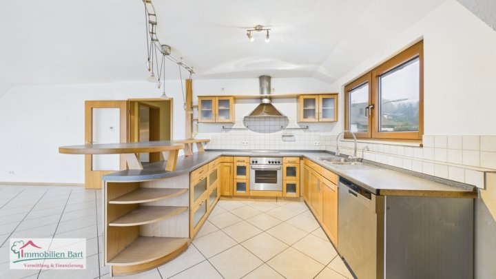 MERZIG-SCHWEMLINGEN: 

124 M² - WOHNUNG IN RUHIGER WOHNLAGE!