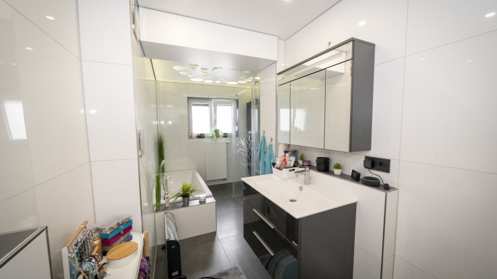 Kapital oder Eigennutzer Wohnung+Gewerbe mit Umbaupotenzial ohne Garten mit Terrasse