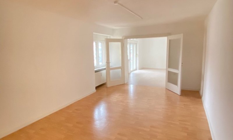 Gepflegte 3 ZKB mit Balkon in Stadennähe