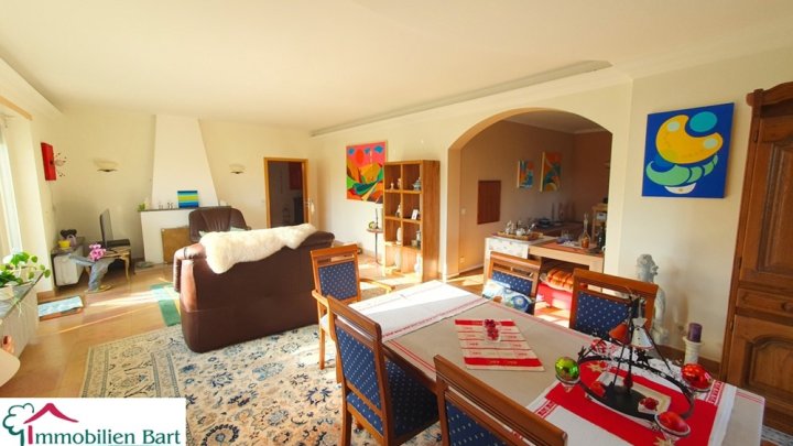 263 m² WOHNFLÄCHE! WOHNHAUS MIT GEWERBEEINHEIT IN WEISKIRCHEN