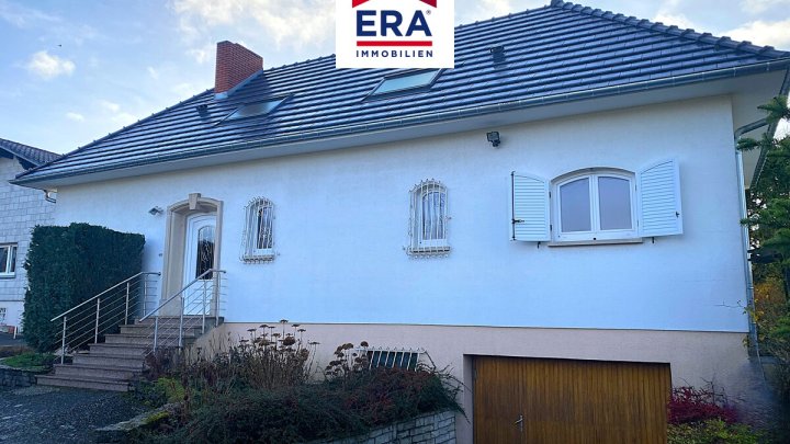 KEINE VERMITTLUNGSGEBÜHREN ! FREISTEHENDES EINFAMILIENHAUS IN SARREGUEMINES/FR, NÄHE SB