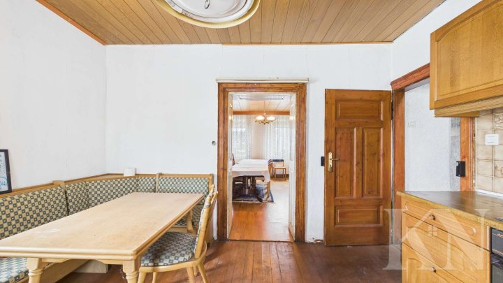 Einfamilienhaus mit Scheune und Ausbaupotenzial in Marpingen-Urexweiler!