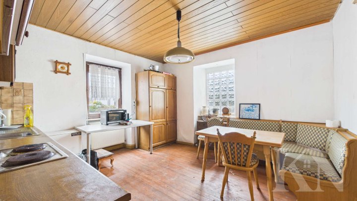 Einfamilienhaus mit Scheune und Ausbaupotenzial in Marpingen-Urexweiler!