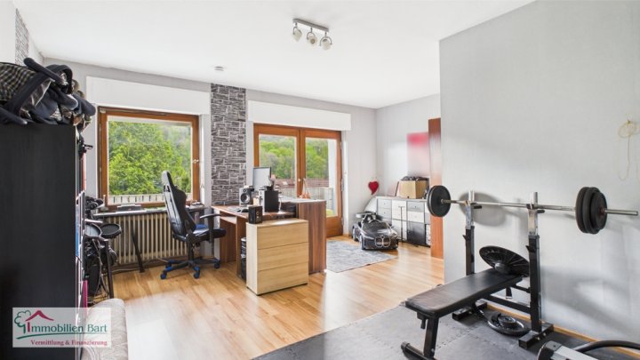 236 M² WFL. / HAUS MIT ELW IN TOP LAGE VON MERZIG