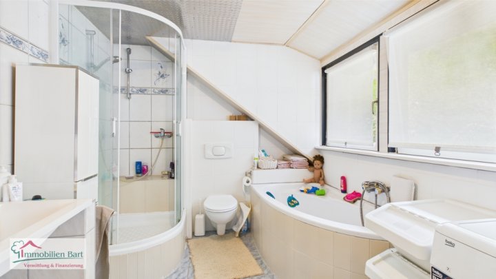 236 M² WFL. / HAUS MIT ELW IN TOP LAGE VON MERZIG