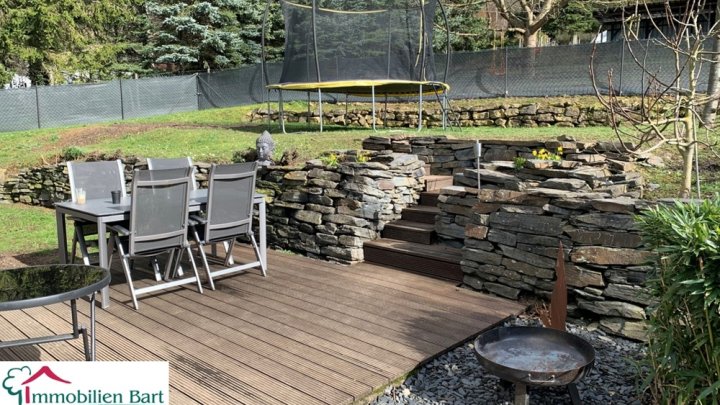 NITTEL: WOHNHAUS MIT KELLER + PHOTOVOLTAIK AM ORTSRAND!