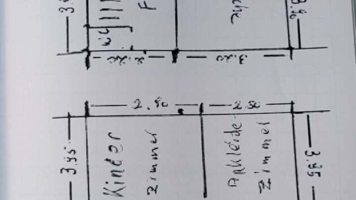 Gut geschnittenes Einfamilienhaus mit Garage und Garten