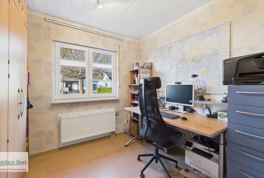 Büro/Schlafzimmer EG