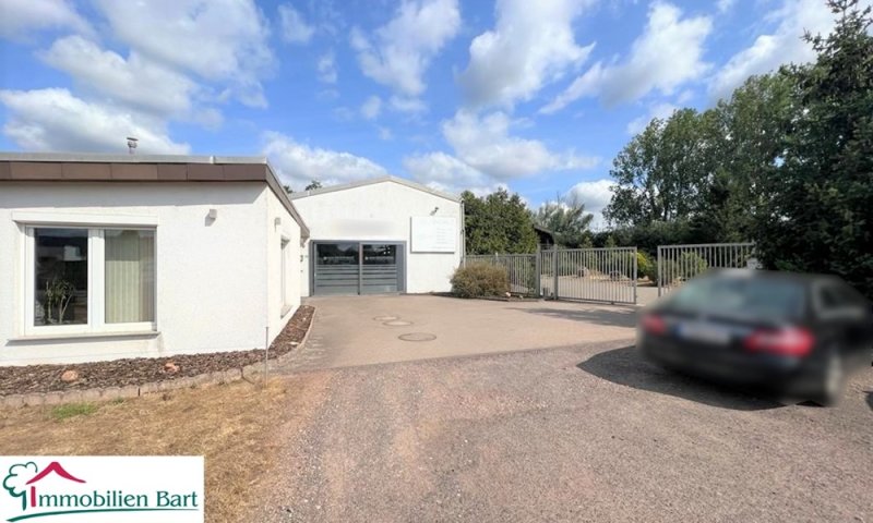 GEWERBE: 375 M² HALLE + BÜRO AUF 30 AR