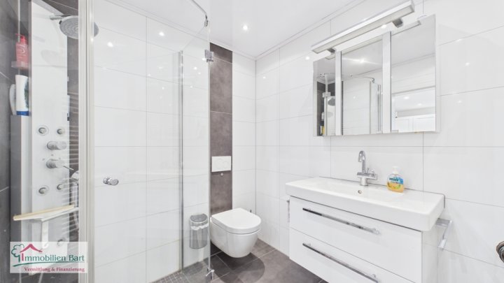 GRENZE L - SCHENGEN: RENOVIERTES WOHNHAUS /  197 M² WFL. / 5 SCHLAFZ. / GARTEN UND GARAGE