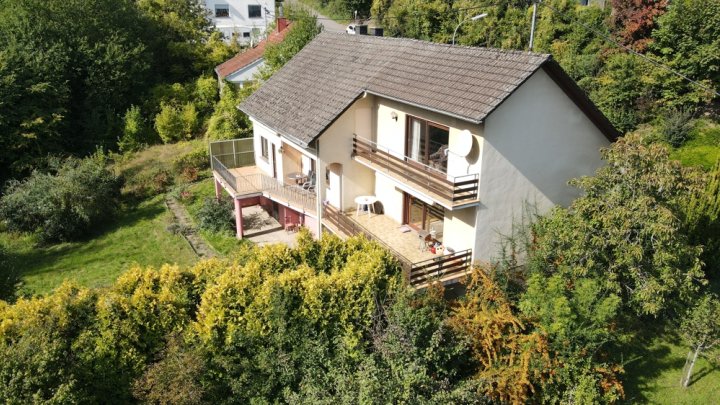 MERZIG: 204 M² WOHNHAUS IN TOP LAGE MIT FERNSICHT!