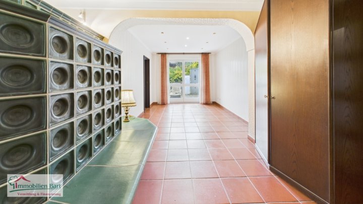 4-5 WOHNUNGEN/ EINZIGARTIGES ANWESEN/ INVESTOREN AUFGEPASST!