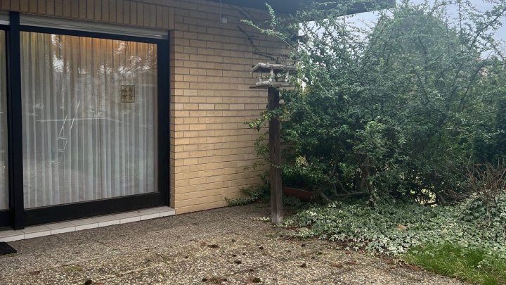 Schöner Winkelbungalow mit Ausbaupotential und Photovoltaikanlage in Überherrn zu verkaufen