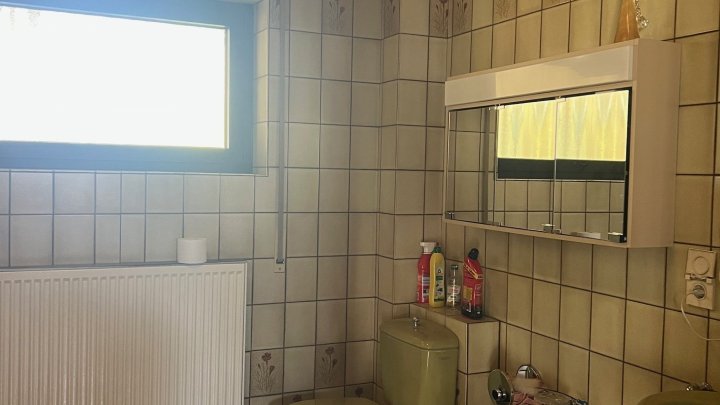 Schöner Winkelbungalow mit Ausbaupotential und Photovoltaikanlage in Überherrn zu verkaufen
