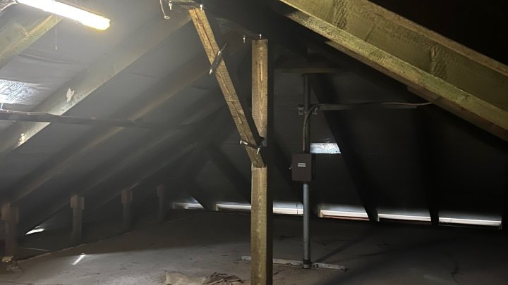 Schöner Winkelbungalow mit Ausbaupotential und Photovoltaikanlage in Überherrn zu verkaufen