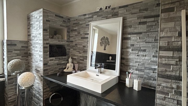 Freistehendes charmantes Einfamilienhaus - für die kleine Familie - in Großrosseln zu verkaufen