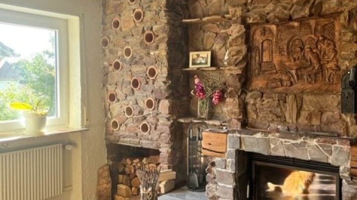 Ein Raumwunder!! Freistehendes 2-3 Familienhaus in ländlicher Gegend von Rehlingen-Siersburg zu verkaufen -Nähe Frankreich-