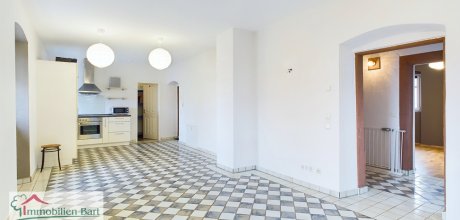 Wohn-Essbereich mit offener Küche