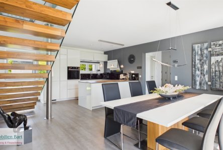 Essbereich mit offener Küche