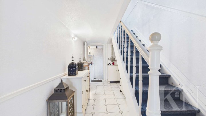 Vielseitiges Ein- bis Zweifamilienhaus in Saarbrücken-Güdingen!