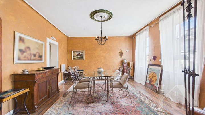 Vielseitiges Ein- bis Zweifamilienhaus in Saarbrücken-Güdingen!