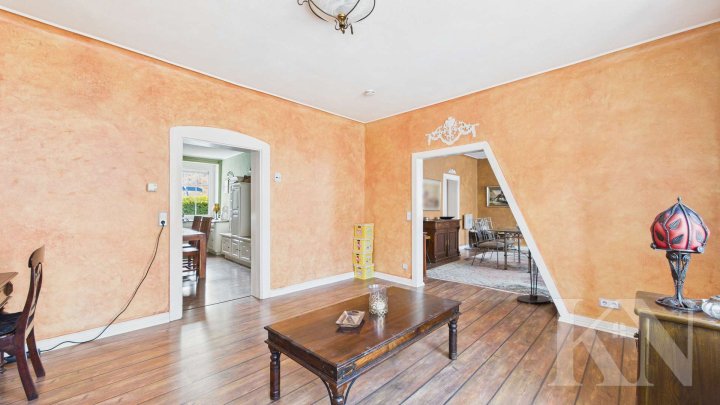 Vielseitiges Ein- bis Zweifamilienhaus in Saarbrücken-Güdingen!