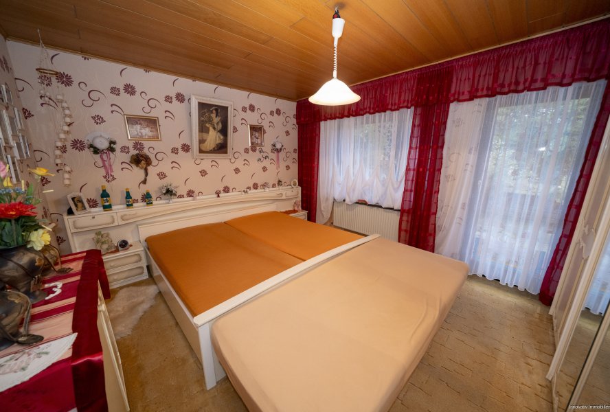 Schlafzimmer 1 EG