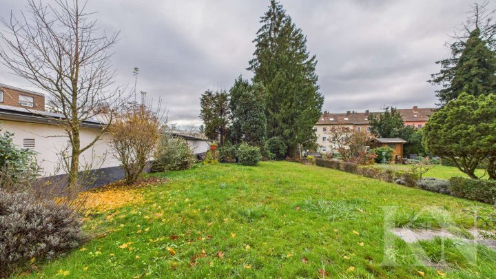 Gepflegte 3-Zimmer-Wohnung mit Balkon & Garage in zentraler Lage – Saarbrücken-Rodenhof