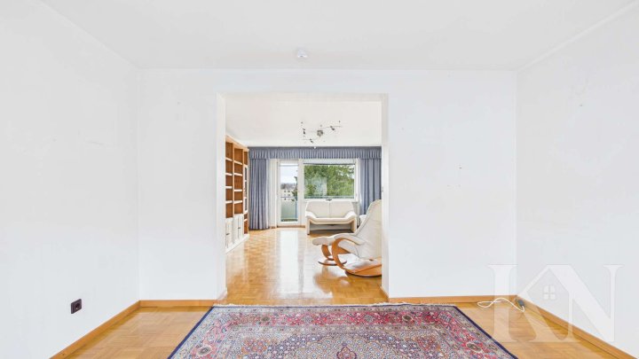 Gepflegte 3-Zimmer-Wohnung mit Balkon & Garage in zentraler Lage – Saarbrücken-Rodenhof