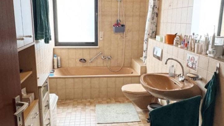 Große 6 ZKB-ETW mit 2 Balkone & Aufzug in Riegelsberg!