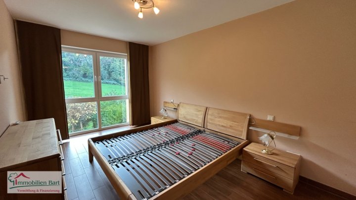 TOP LAGE! 3 SZ / GARTEN + GROSSE GARAGE IN PERL!