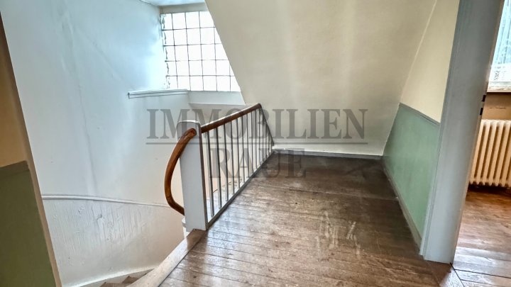 FREISTEHENDES 1 FAMILIENHAUS MIT GARTEN UND GARAGE - RENOVIERUNGSBEDARF - IN DUDWEILER-SÜD