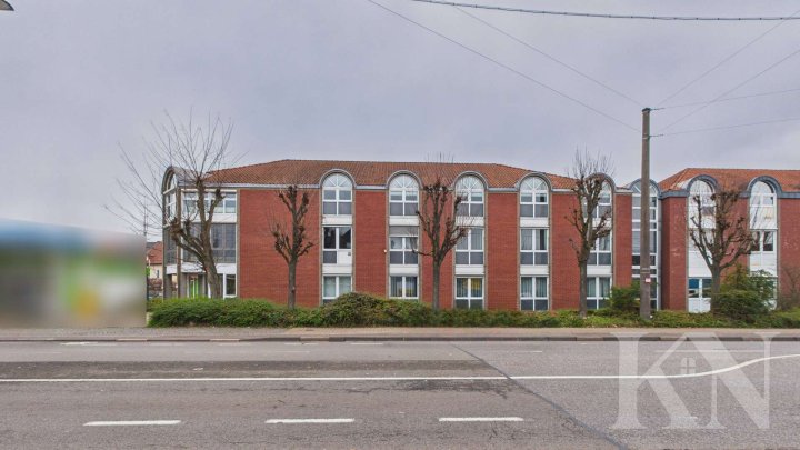 Büroflächen mit großem Konferenzraum – flexibel nutzbar auf drei Etagen in Dillingen!