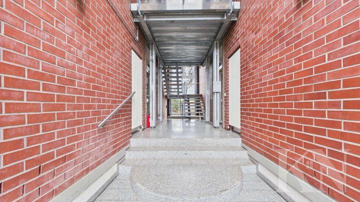 Büroflächen mit großem Konferenzraum – flexibel nutzbar auf drei Etagen in Dillingen!