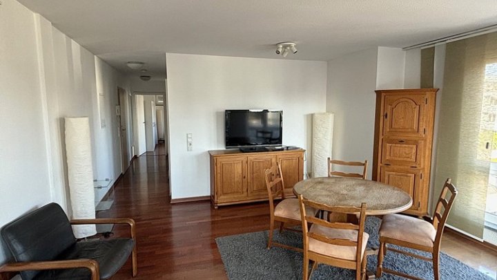 Möblierte 2-ZKB-Wohnung mit EBK, Garage und Balkon im Park Vauban