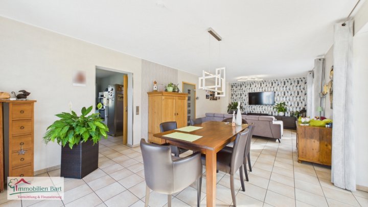 VIS À VIS L-MERTERT / FAMILIENGLÜCK IN TOP LAGE!