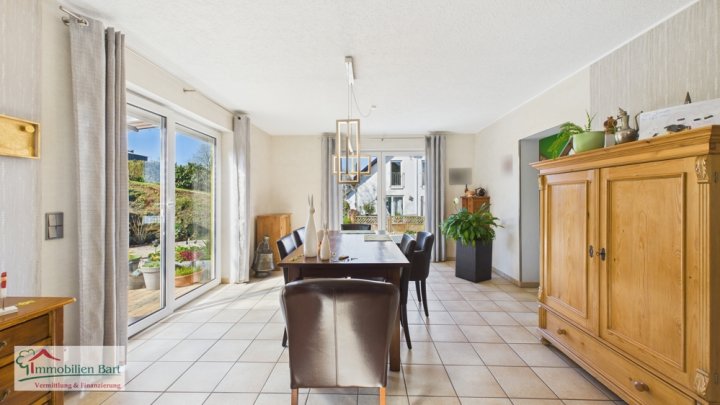 VIS À VIS L-MERTERT / FAMILIENGLÜCK IN TOP LAGE!