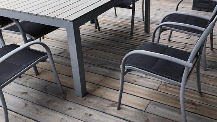 Zweifamilienhaus mit Gewerbeeinheit in Riegelsberg-OT zu verkaufen