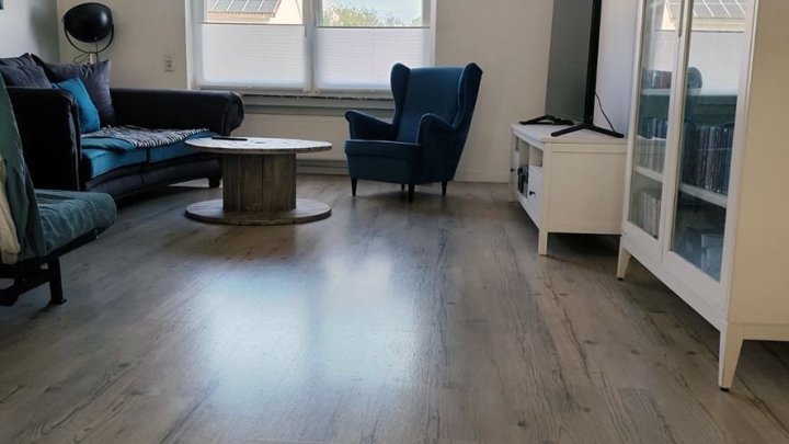 Zweifamilienhaus mit Gewerbeeinheit in Riegelsberg-OT zu verkaufen