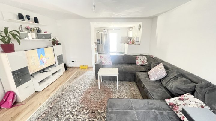 Einfamilienhaus mit Einliegerwohnung und zusätzlichem Grundstück