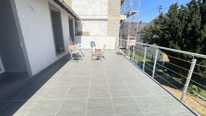 Einfamilienhaus mit Einliegerwohnung und zusätzlichem Grundstück