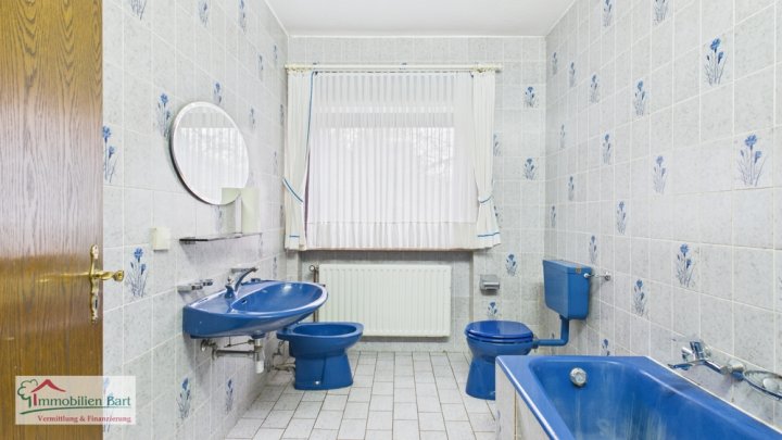 MERZIG: EINFAMILIENHAUS IN RUHIGER WOHNLAGE MIT GARAGE UND EIGENEM WALDSTÜCK