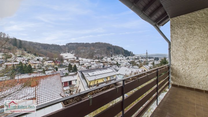 MERZIG: EINFAMILIENHAUS IN RUHIGER WOHNLAGE MIT GARAGE UND EIGENEM WALDSTÜCK