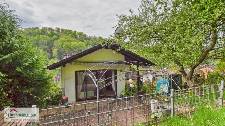 236 M² WOHNFLÄCHE / 2 WOHNUNGEN / NATUR PUR / TOP LAGE IN MERZIG