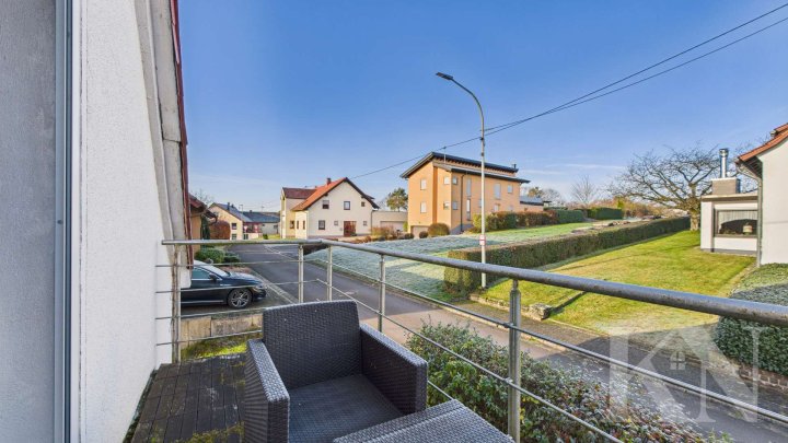 Gemütliches Einfamilienhaus mit Holzofen, Garage, Balkon & Garten – Ihr neues Zuhause in Nohfelden!