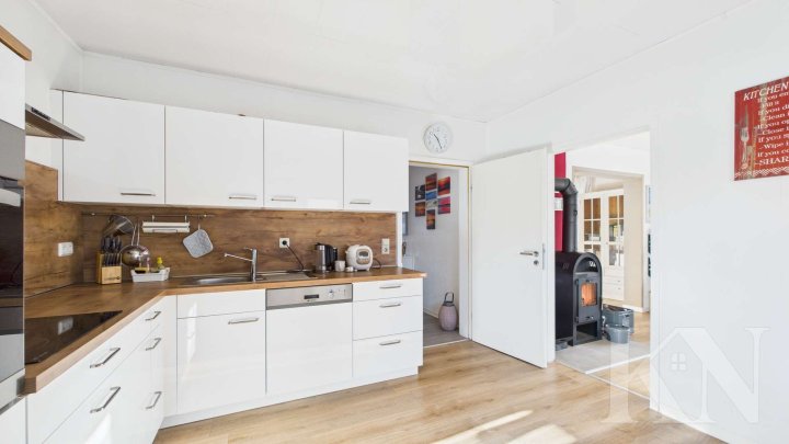 Gemütliches Einfamilienhaus mit Holzofen, Garage, Balkon & Garten – Ihr neues Zuhause in Nohfelden!